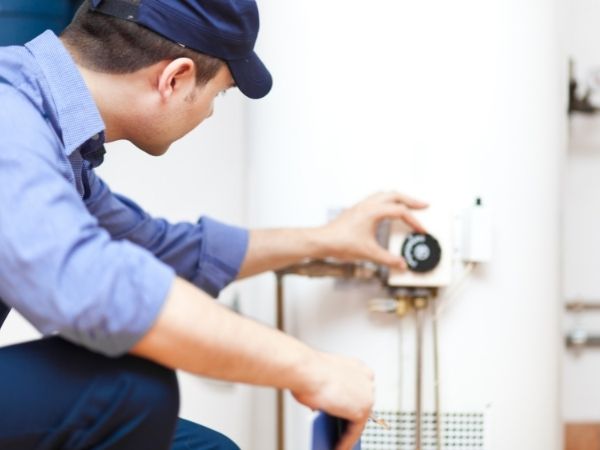 National Water Service: Pros and Cons of a Professional Water Heater Installation